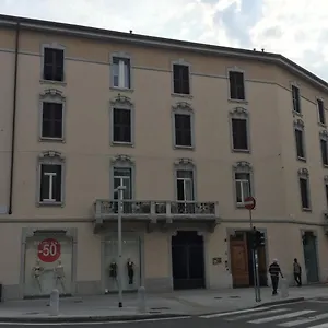 https://bergamo-center-rooms.it-lombardy.com