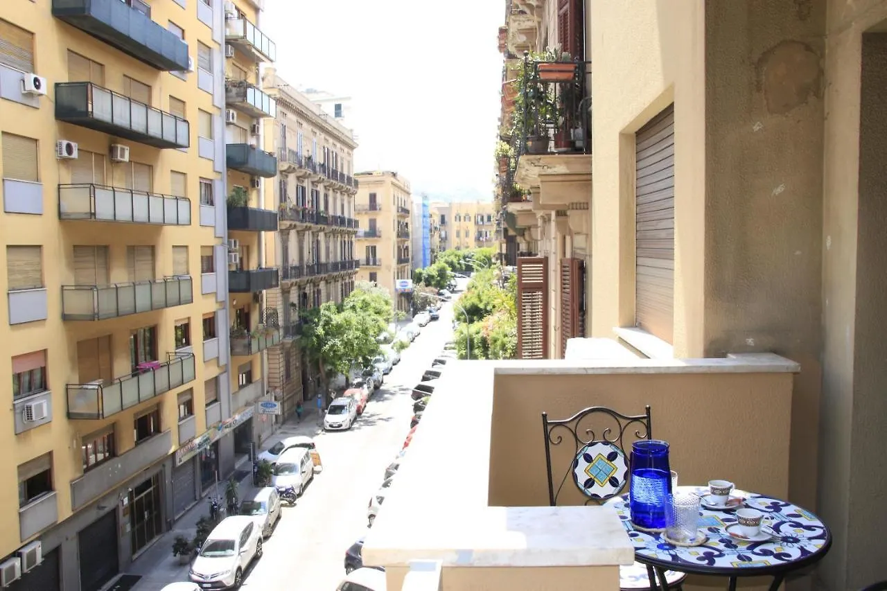 B&B Alexander-Room And Breakfast Palermo Włochy